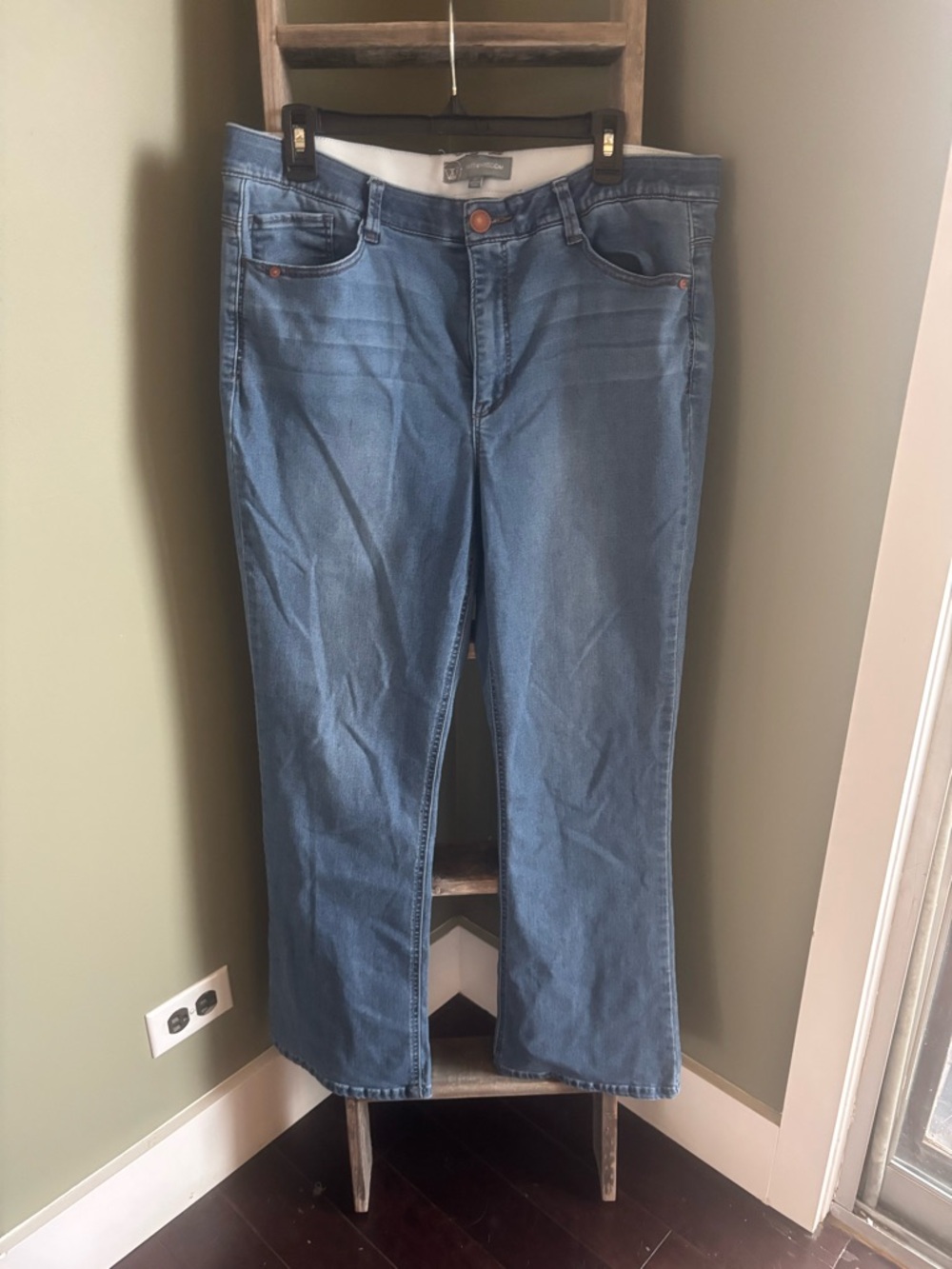 Wit&Wisdom Barely Bootcut Jeans - Picture 3 of 7